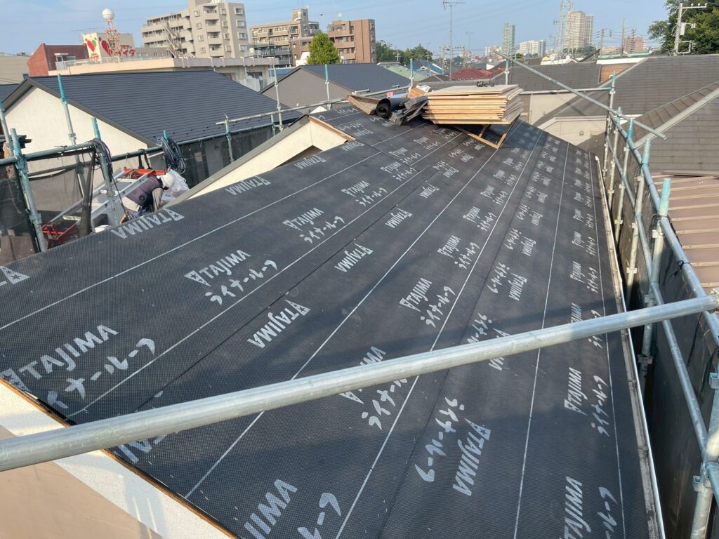 ライナールーフィングを張った屋根