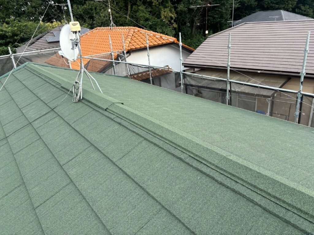 超耐久屋根材エコグラーニに葺き替え後