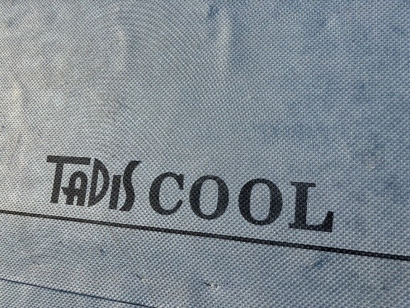 遮熱効果のある タディスクールというルーフィング