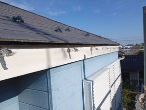 軒吊り金具取付