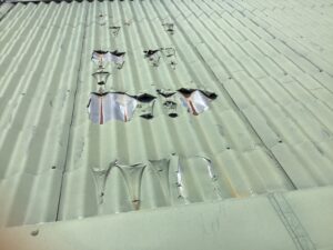 プレーゲル屋根の剥がれ