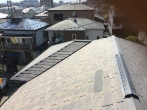 コロニアルの屋根