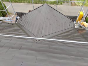 急勾配屋根の仕上げ