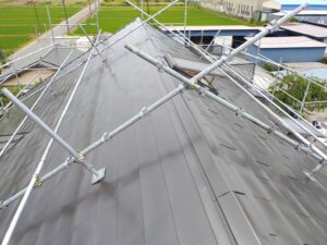 急勾配屋根の仕上げ