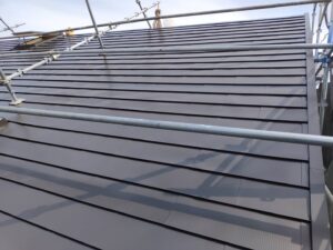 棟まで葺きあがったダンネツトップ6-1ワイド