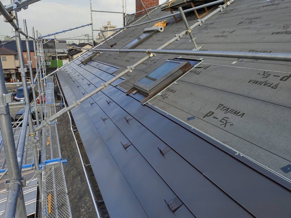 ダンネツトップ-ワイド葺き始め