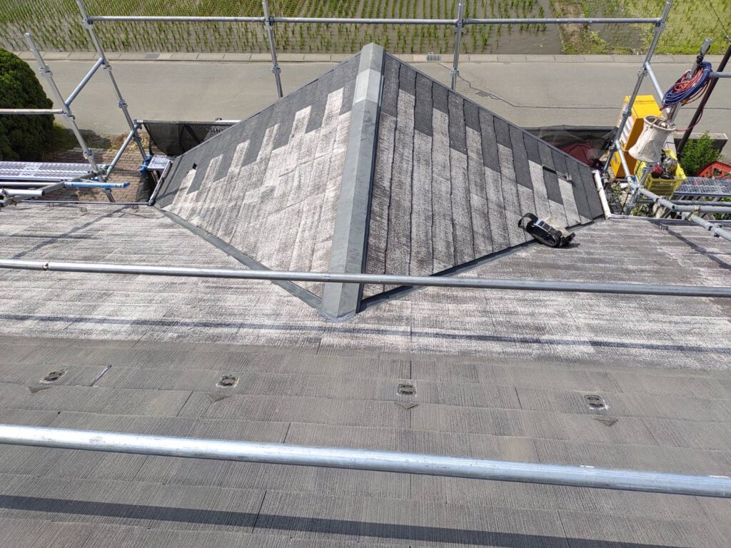 急勾配屋根工事