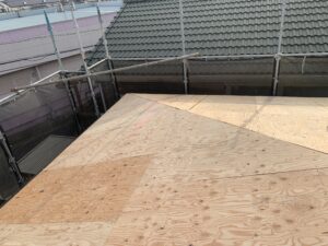 野地板合板を張り終えた写真