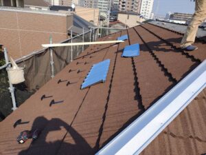 ガルバリウム製の棟下地