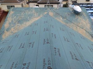 ルーフィングを張った屋根