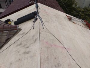 野地板合板を張った屋根