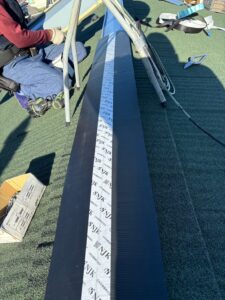 換気棟のリッジベンツ取付